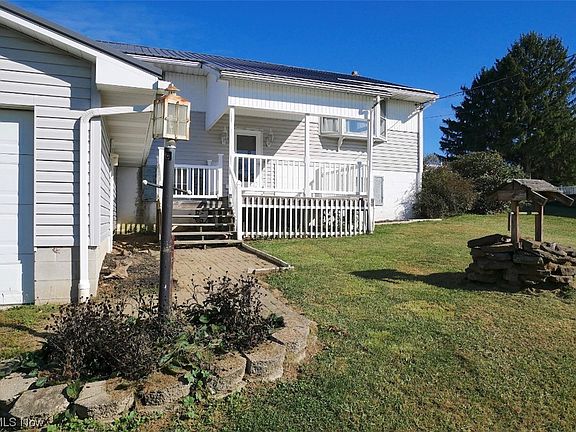 3rd image of 150 Benson Ln