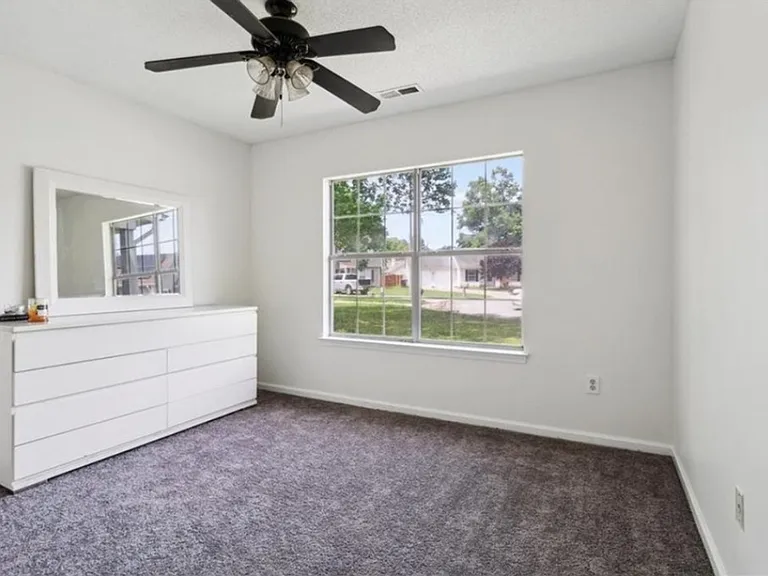 1246 Woods Way — Photo 11