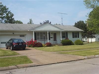 1st image of 1404 W 44th St