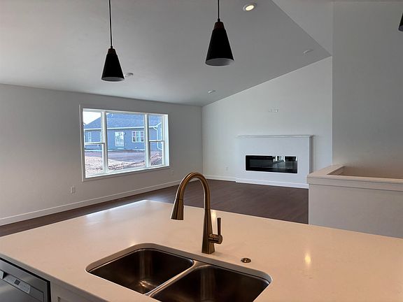 5th image of W5609 Tonys Way