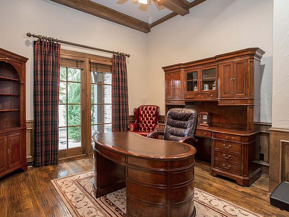 4th image of 6837 Lahontan Dr