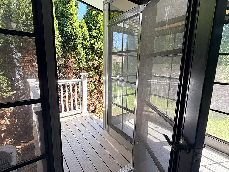 44 Marina Dr — Photo 8