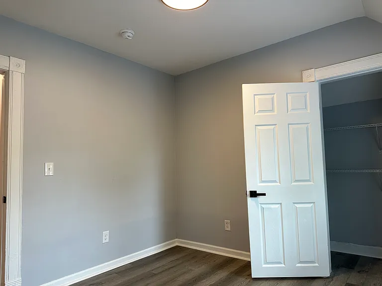 309 Oak St — Photo 19