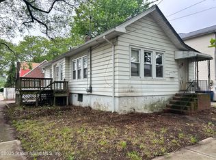 116 Bidwell Ave, Staten Island, NY 10314