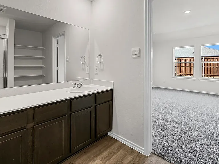 13125 Quentin Dr — Photo 6
