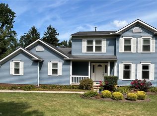 9521 Catalpa Cir, Mentor, OH 44060