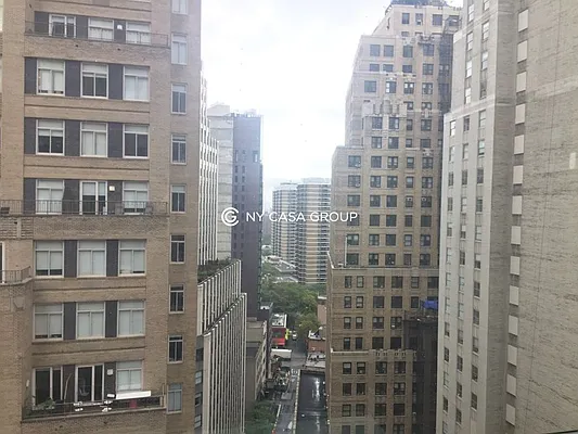 Rented by NY Casa Group | media 2