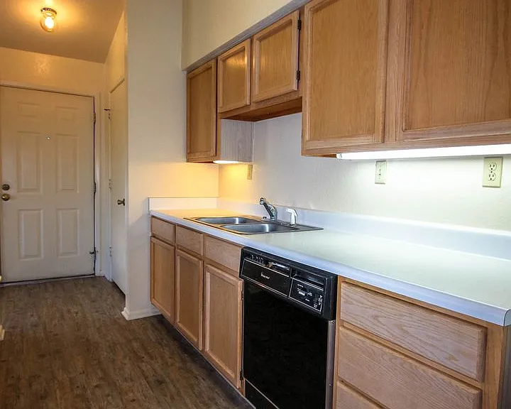 240 S McCormick St — Photo 6