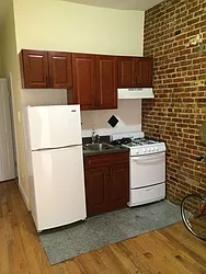 Rented by CENTERPIECE CAPITAL GROUP INC