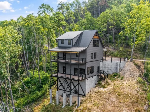 3414 Sugar Maple Loop Rd, Sevierville, TN 37862