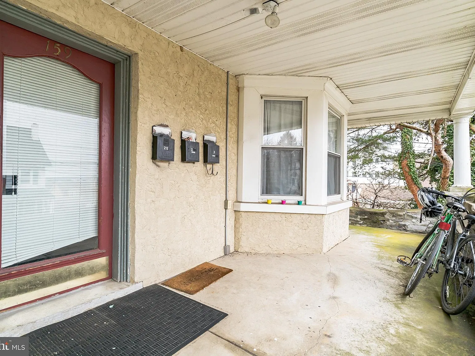 1 bed, 1.0 bath, 3807 sqft, $1,450 — Photo 2