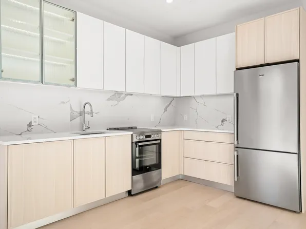 218 Front St, Brooklyn, NY