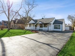 608 Hillside Rd, Glenview, IL 60025