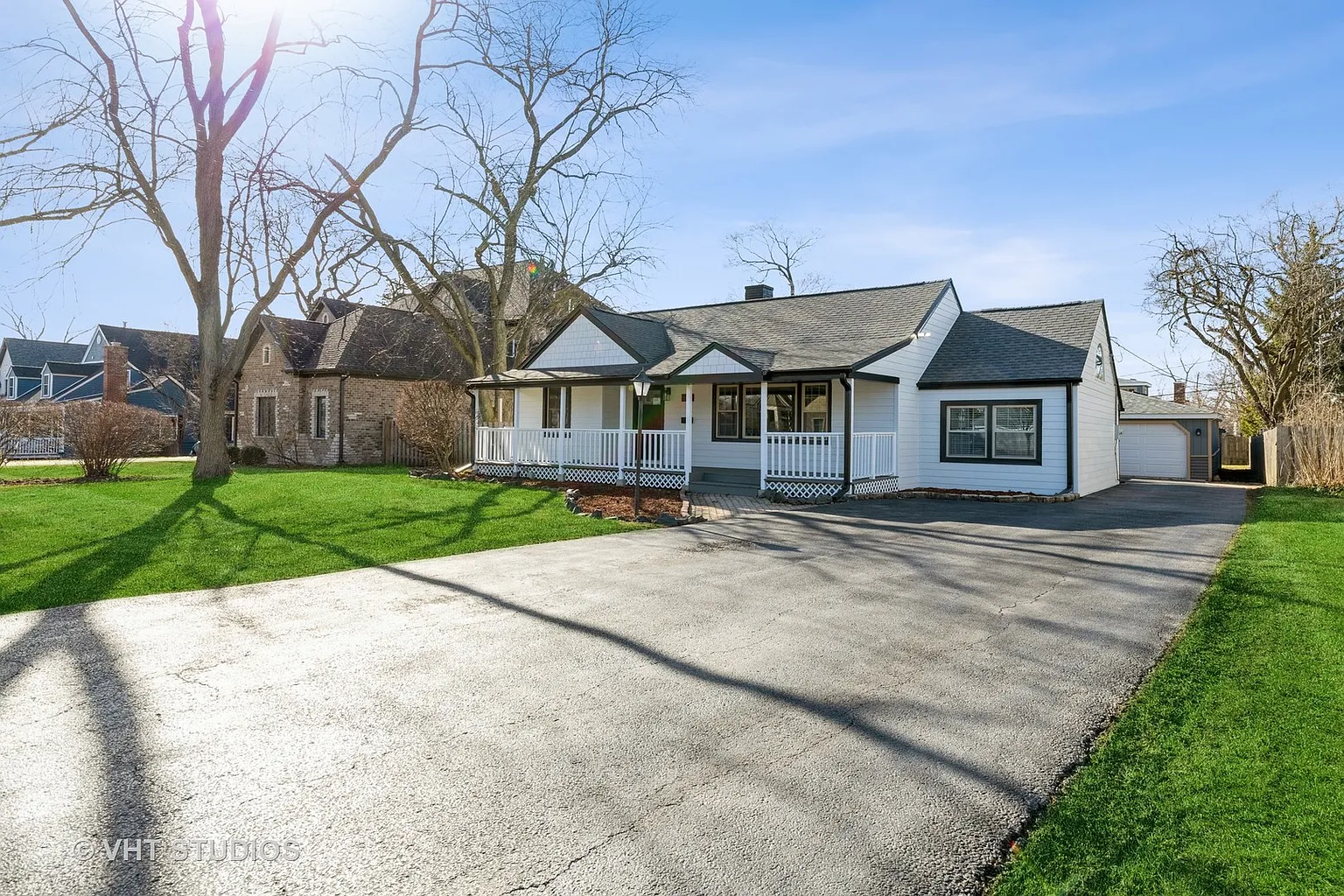 608 Hillside Rd photo 1