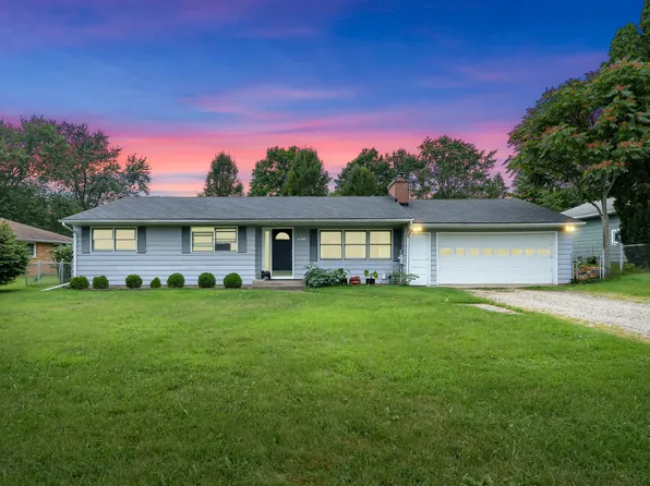 6340 Oakland Dr, Portage, MI 49024