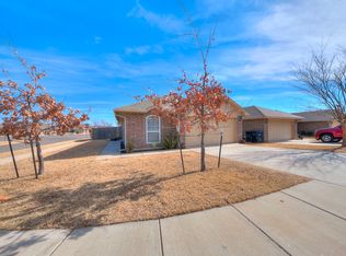 1000 Denmark St, Yukon, OK 73099