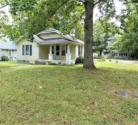 1st image of 1302 Central Dr