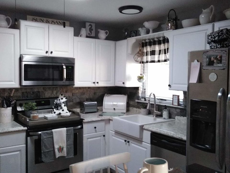 1st image of 17 Wintergreen Lane #B