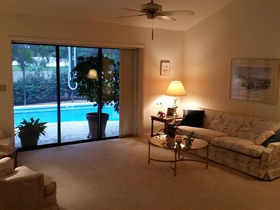 4th image of 288 Huntington Dr