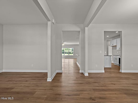 5th image of 2893 Tucker Hill Drive
