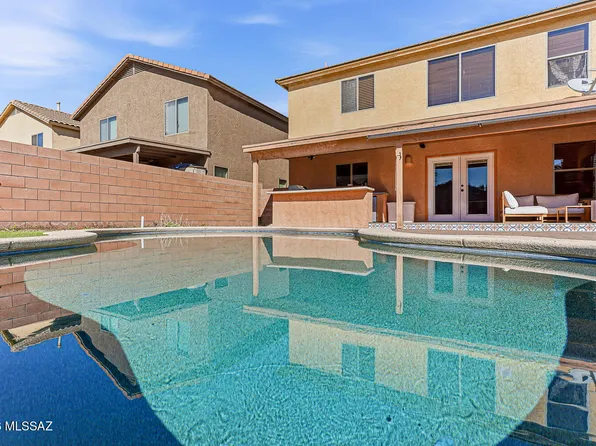 669 W Cholla Crest Dr, Green Valley, AZ 85614