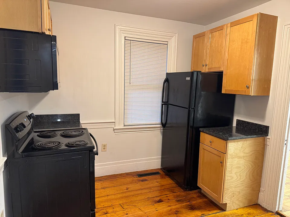 83 E Main St #3