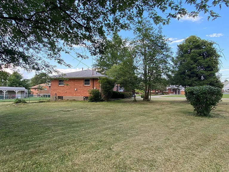 9313 Michael Edward Dr — Photo 30