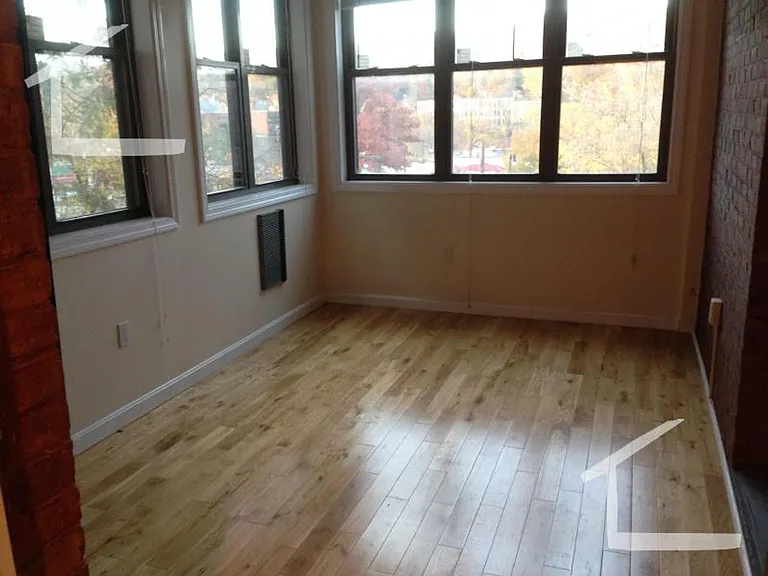 199 Winthrop Rd #2 — Photo 4