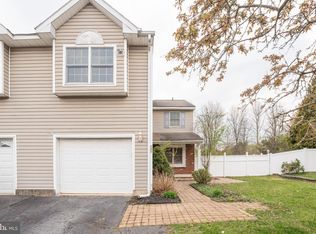 551 Meadow Ln, Pennsburg, PA 18073