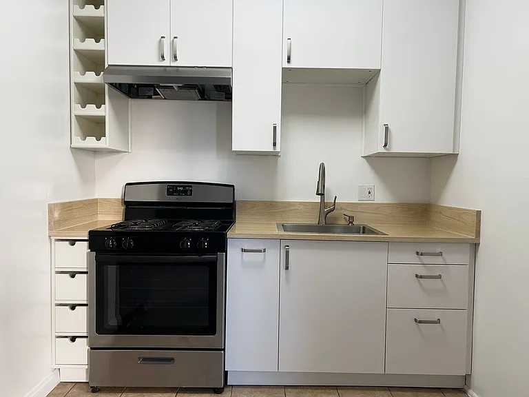 1236 Leighton Ave — Photo 7