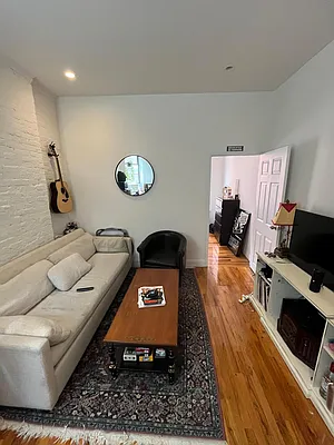 Rented by Point NYC | media 1