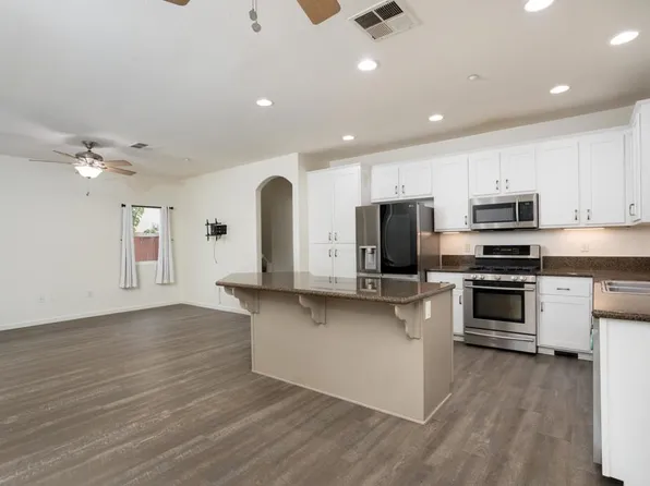 8772 Glen Vista Way, Santee, CA 92071