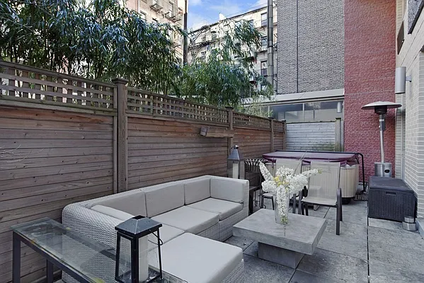 Sold by BLU Real Estate | media 18