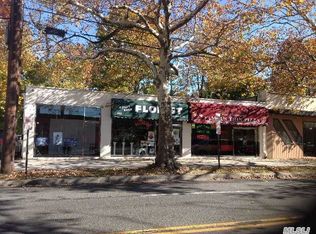 350 Great Neck Rd, Great Neck, NY 11021