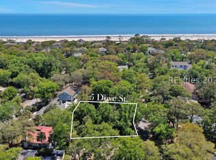 5 Dove St, Hilton Head Island, SC 29928