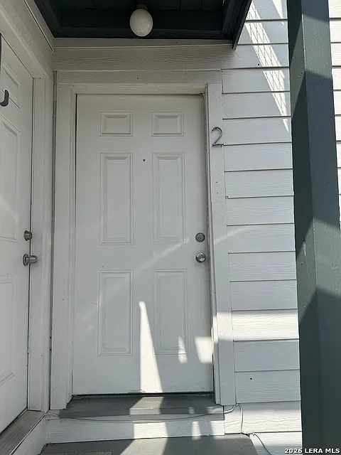 Studio, 1.0 bath, 550 sqft, $800 — Photo 2
