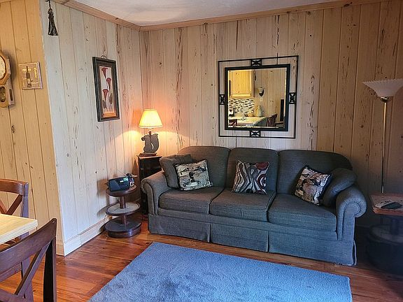 3rd image of 145B Hawks Nest Ln