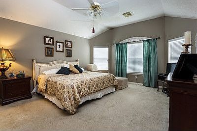 2nd image of 3102 Autumnjoy Dr