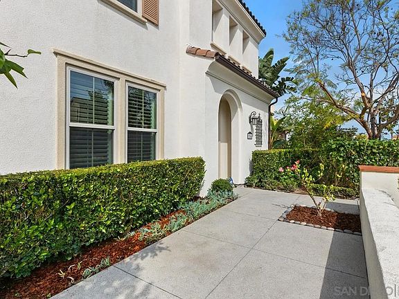 2nd image of 13566 Arroyo Dale Ln