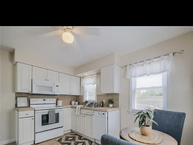 6819 Westlake Ave — Photo 7