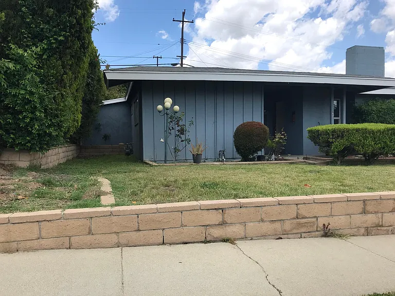 21313 Fountain Springs Rd — Photo 36