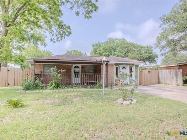 2903 Gayle St, Victoria, TX 77901
