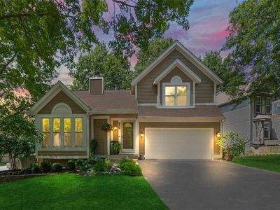 950 E Cavendish Trl, Olathe, KS, 66061