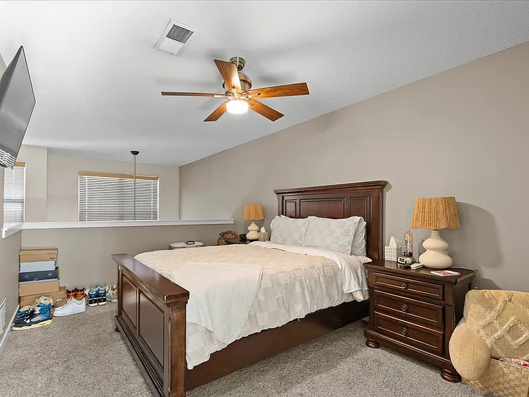 4543 Madison Ave — Photo 11