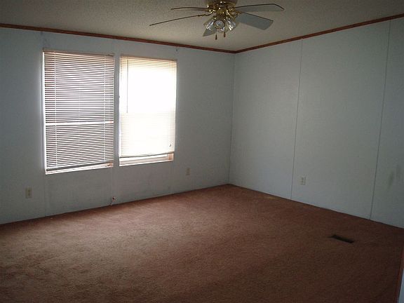 4th image of 107 Bell Dr