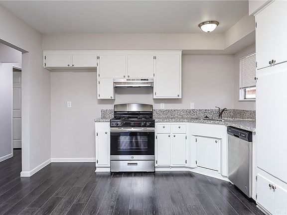 4th image of 1233 W Avenue J12