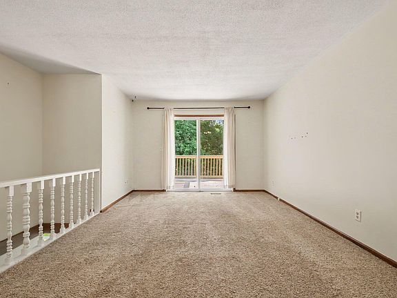 4th image of 3962 Monte Carlo Ct SE #9