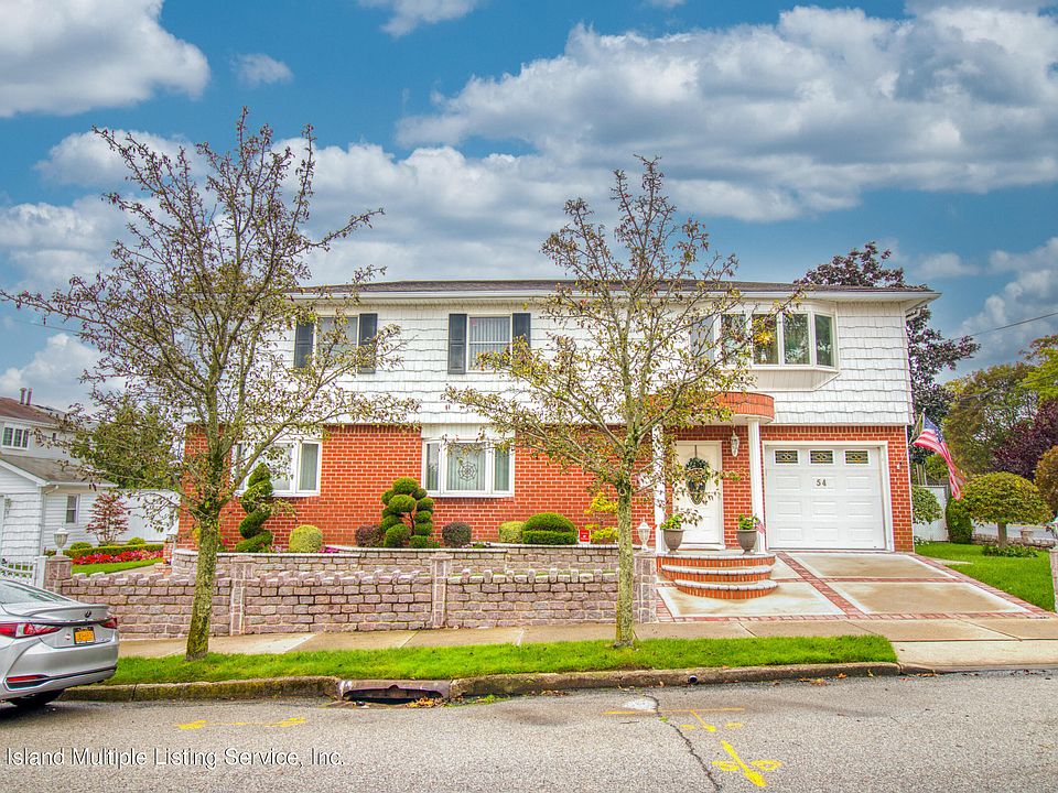 1st image of 54 Spratt Ave
