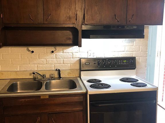 2nd image of 4808 Libby Ln