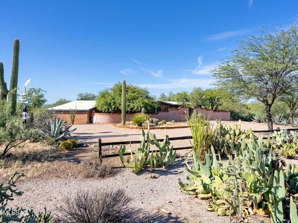 4625 N Flecha Dr, Tucson, AZ 85718